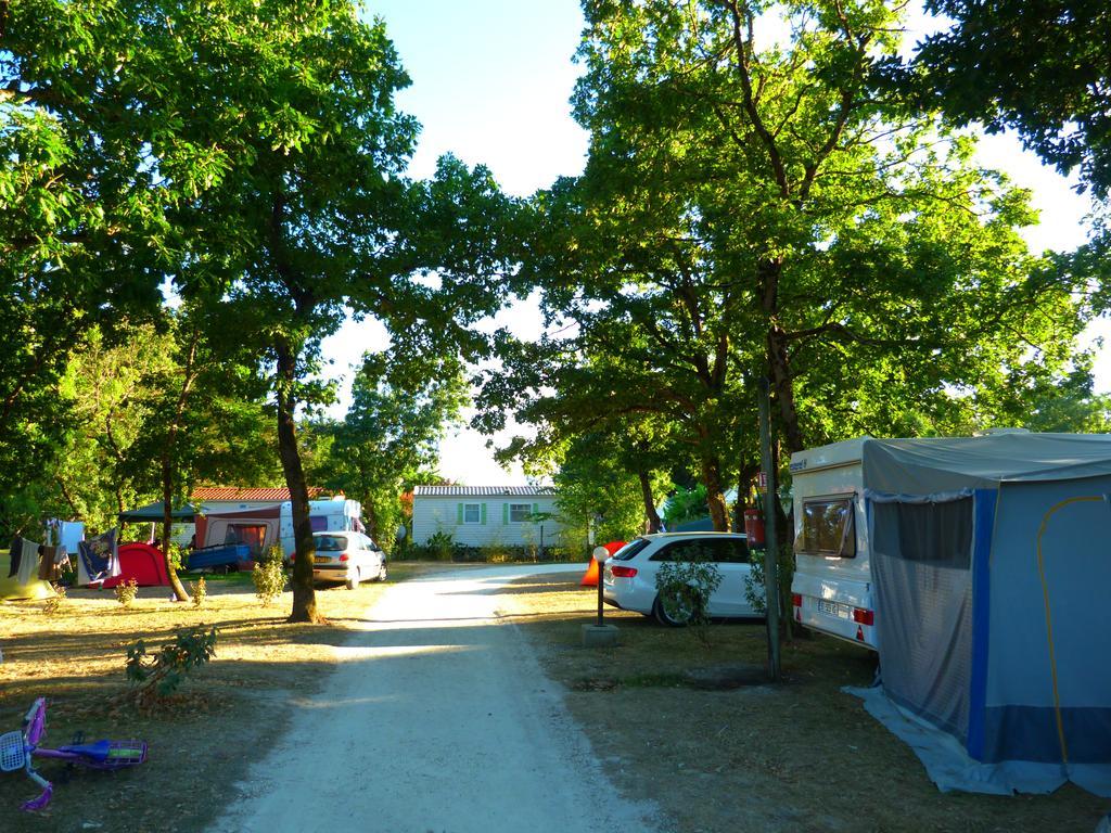 Camping La Maurie Hotel Saint-Georges-d'Oleron Exterior photo